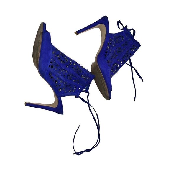 Gianni Bini Perforated Blue Suede Stiletto Peep Toe Bootie Size 7 - Picture 2 of 5